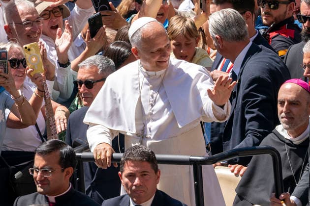 Pope Leon XIV At Basilica Of Montserrat - Barcelona Pope Leon XIV visits the Basilica of Montserrat, a place of faith, tradition, and spiritual heritage, during a historic and deeply meaningful visit in Montserrat near Barcelona, Catalonia, Spain on June 10, 2026, marked by moments of prayer, reflection, and communion. Photo by S.Villarroel ALTERPHOTOS ABACAPRESS.COM Barcelona Spain  Copyright: xAlterPhotos ABACAx