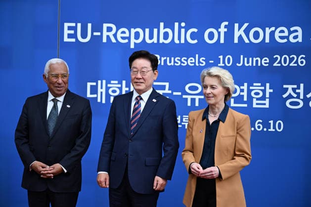 European Union (EU) - Republic of Korea Summit in Brussels BRUSSELS, BELGIUM - JUNE 10: EU Council President Antonio Costa (L), South Korean President Lee Jae-myung (C), and EU Commission President Ursula von der Leyen (R) attend the opening of the European Union (EU) - Republic of Korea Summit in Brussels, Belgium, on June 10, 2026. Dursun Aydemir Anadolu Brussels Belgium. Editorial use only. Please get in touch for any other usage.  Copyright: x2026xAnadoluxDursunxAydemirx