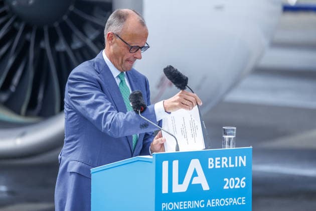 Eröffnungsrundgang auf der ILA Bundeskanzler Friedrich Merz (CDU) bei einem Eröffnungsrundgang auf der ILA in Berlin-Brandenburg am 10.06.2026. Berlin Deutschland *** Opening tour of the ILA Federal Chancellor Friedrich Merz CDU during an opening tour of the ILA in Berlin Brandenburg on 10 06 2026 Berlin Germany