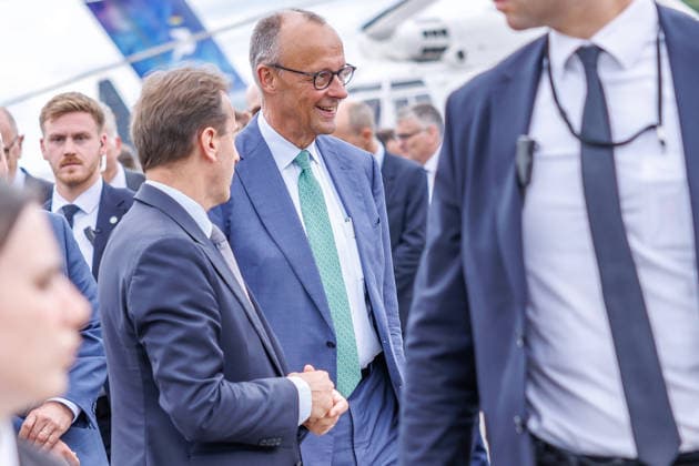 Eröffnungsrundgang auf der ILA Bundeskanzler Friedrich Merz (CDU) bei einem Eröffnungsrundgang auf der ILA in Berlin-Brandenburg am 10.06.2026. Berlin Deutschland *** Opening tour of the ILA Federal Chancellor Friedrich Merz CDU during an opening tour of the ILA in Berlin Brandenburg on 10 06 2026 Berlin Germany