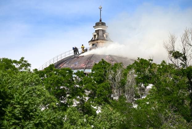 Russia Ukraine Drone Attack 9187261 10.06.2026 Firefighter extinguish fire on the roof of the Defence of Sevastopol 1854-1855 panorama museum, in Sevastopol, Republic of Crimea, Russia. Earlier in the day, Sevastopol Governor Mikhail Razvozhayev said that a Ukrainian fixed-wing drone had struck the building of the museum during the night. A masterpiece by Franz Roubaud housed in the museum has been nearly destroyed, the official said. Konstantin Mihalchevskiy Sputnik Sevastopol Russia  Copyright: xKonstantinxMihalchevskiyx
