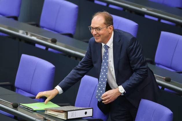 Berlin, Deutschland, 10.06.2026: Deutscher Bundestag: 82. Bundestagssitzung: Bundesminister des Innern Alexander Dobrindt (CSU) *** Berlin, Germany, 10 06 2026 German Bundestag 82 Bundestag session Federal Minister of the Interior Alexander Dobrindt CSU Copyright: xdtsxNachrichtenagenturx dts_122351