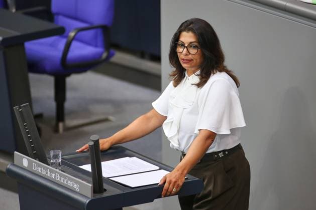 Berlin, Deutschland, 10.06.2026: Deutscher Bundestag: 82. Bundestagssitzung: Derya Türk-Nachbaur, SPD *** Berlin, Germany, 10 06 2026 German Bundestag 82 Bundestag session Derya Türk Nachbaur, SPD Copyright: xdtsxNachrichtenagenturx dts_122364
