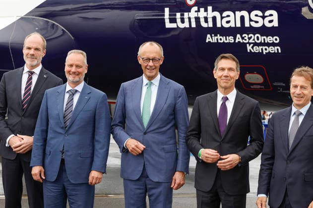 Lars Wagner, Michael Schöllhorn, Friedrich Merz, Rene Obermann und Guillaume Faury beim Rundgang auf der ILA Berlin 2026 auf dem ILA-Gelände am Flughafen BER Berlin-Brandenburg. Berlin-Schönefeld, 10.06.2026 *** Lars Wagner, Michael Schöllhorn, Friedrich Merz, Rene Obermann and Guillaume Faury on a tour of the ILA Berlin 2026 on the ILA grounds at BER Berlin Brandenburg Airport Berlin Schönefeld, 10 06 2026 Foto:xR.xSchmiegeltx xFuturexImagex ila_opening_6638