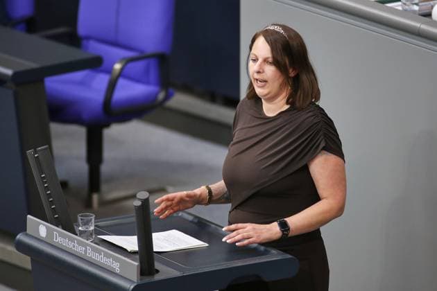 Berlin, Deutschland, 10.06.2026: Deutscher Bundestag: 82. Bundestagssitzung: Lea Reisner, Linke *** Berlin, Germany, 10 06 2026 German Bundestag 82 Bundestag session Lea Reisner, Left Party Copyright: xdtsxNachrichtenagenturx dts_122365