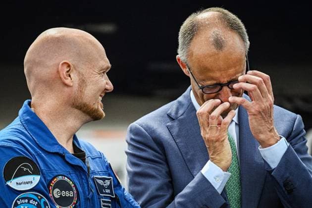 Internationale Luftfahrtausstellung ILA Bundeskanzler Friedrich Merz (CDU) ** NUR FÜR REDAKTIONELLE ZWECKE ** EDITORIAL USE ONLY **<p>Internationale Luftfahrtausstellung ILA Bundeskanzler Friedrich Merz (CDU) Von nachhaltigen Antrieben für die zivile Luftfahrt über hochmoderne Drohnen im Defence-Bereich bis hin zu modernster Satellitentechnik für aktuelle und.künftige Weltraummissionen: Die ILA Berlin zeigt die Zukunft der Luft- und Raumfahrt. 750 Aussteller aus 37 Ländern präsentieren die neuesten Innovationen und Entwicklungen der Branche. Darüber hinaus werden rund 100 Fluggeräte am Boden und in der Luft zu erleben sein, fotografiert am 10.06.2026 in Berlin. Berlin Berlin Berlin Copyright: MaurizioxGambarini *** International Copyright: MaurizioxGambarini doc86891ga4sn5cirguci0 ,EDITORIAL USE ONLY