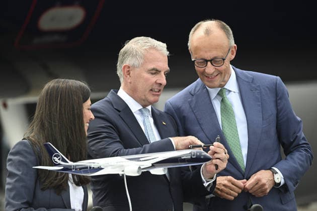 International Aerospace Exhibition (ILA Berlin) BERLIN, GERMANY - JUNE 10: German Chancellor Friedrich Merz visits the International Aerospace Exhibition (ILA Berlin), under the theme Pioneering Aerospace, on June 10, 2026, in Berlin, Germany. Halil Sagirkaya Anadolu Berlin Germany. Editorial use only. Please get in touch for any other usage.  Copyright: x2026xAnadoluxHalilxSagirkayax