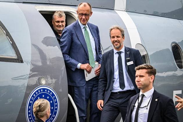 Internationale Luftfahrtausstellung ILA Bundeskanzler Friedrich Merz (CDU) ** NUR FÜR REDAKTIONELLE ZWECKE ** EDITORIAL USE ONLY **<p>Internationale Luftfahrtausstellung ILA Bundeskanzler Friedrich Merz (CDU) Von nachhaltigen Antrieben für die zivile Luftfahrt über hochmoderne Drohnen im Defence-Bereich bis hin zu modernster Satellitentechnik für aktuelle und.künftige Weltraummissionen: Die ILA Berlin zeigt die Zukunft der Luft- und Raumfahrt. 750 Aussteller aus 37 Ländern präsentieren die neuesten Innovationen und Entwicklungen der Branche. Darüber hinaus werden rund 100 Fluggeräte am Boden und in der Luft zu erleben sein, fotografiert am 10.06.2026 in Berlin. Berlin Berlin Berlin Copyright: MaurizioxGambarini *** International Copyright: MaurizioxGambarini doc868963vf46h1maegtcfk ,EDITORIAL USE ONLY