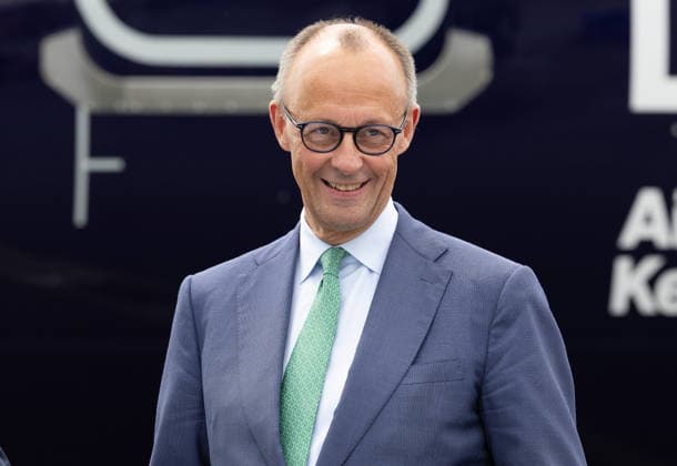 10.06.2026, xjrdrx, Wirtschaft ILA Berlin, Internationale Luft - und Raumfahrtausstellung, v.l. Bundeskanzler Friedrich Merz (CDU, Christlich Demokratische Union Deutschlands) Berlin *** 10 06 2026, xjrdrx, Economy ILA Berlin, International Aerospace Exhibition, f l Federal Chancellor Friedrich Merz CDU, Christian Democratic Union of Germany Berlin