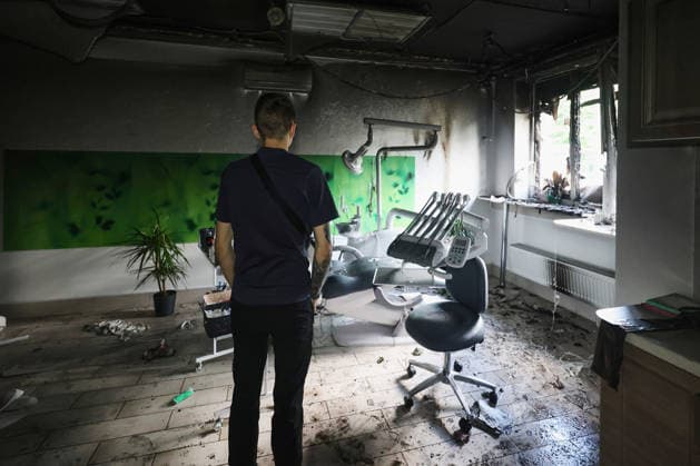 Russians damage dental office in Kharkiv A man stands in a dental office in an apartment block, damaged by a Russian drone attack on a district of Kharkiv, Ukraine, June 10, 2026. Russian forces struck the northeastern city with drones, injuring at least eight people. One of the drones hit an apartment block, housing a dental office., Credit:Viacheslav Madiievskyi Ukrinform Avalon Ukraine, Kharkiv  Copyright: xViacheslavxMadiievskyix xUkrinformx xAvalonx 1109309062