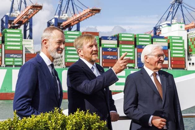 Den Haag, The Netherlands, 2026-06-10 17:31:35 THE HAGUE, 10-06-2026, Port of Rotterdam At the invitation of His Majesty the King King Willem-Alexander and Queen Maxima the Federal President of Germany, Frank-Walter Steinmeier, is paying a state visit to the Netherlands. He is accompanied by his wife, Elke Büdenbender. PHOTO: NLBeeld Robert Meerding In the photo: The visit of King Willem-Alexander and Federal President Steinmeier to the Port of Rotterdam begins with a tour of Porthos. During the tour, the King and the Federal President receive an explanation of the project s operation and visit the compressor facilities on the Maasvlakte. Credit: NL Beeld Robert Meerding Inc  Copyright: xx x