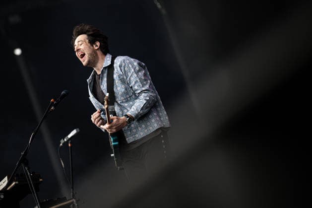 Entertainment Bilder des Tages Guitarist of English indie rock band The Wombats performs within the Rock for People music festival in Hradec Kralove, Czech Republic, June 10, 2026. (CTKxPhoto DavidxTanecek) CTKPhotoP2026061006688  CTKPhotoP2026061006688