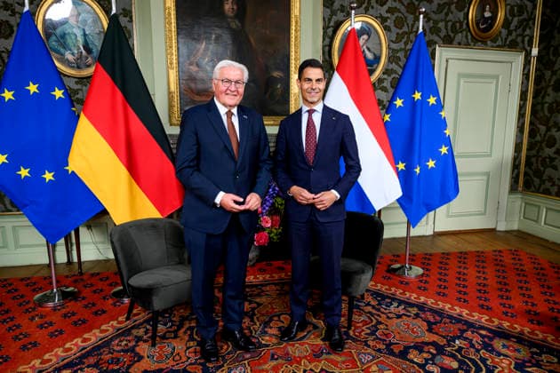 10-06-2026 Voorschoten Federal President of Germany Frank-Walter Steinmeier and Rob Jetten pose before the government lunch at castle Duivenvoorde in Voorschoten on the 2nd day of the 3 day statevisit to the Netherlands. Â  Copyright: xPPEx