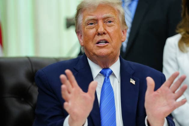 US President Donald Trump speaks during a signing ceremony for the Secure America Act in the Oval Office of the White House in Washington, DC, US, on Wednesday, June 10, 2026. President Donald Trump prevailed after dissident Republican lawmakers abandoned an effort to leverage a $70 billion spending package to prevent him from reviving a payout fund for political allies who say they were unfairly targeted by the Biden administration..  WAX20260610201 AaronxSchwartz