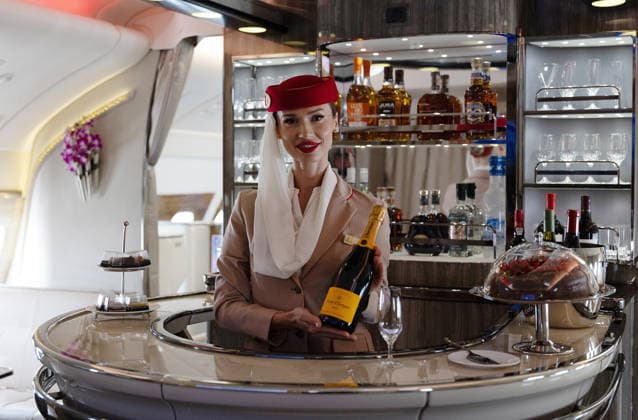 10.06.2026, xjrdrx, Wirtschaft ILA Berlin, Internationale Luft - und Raumfahrtausstellung, v.l. Airbus A380-842, A6-EVH Emirates Lounge Bereich Bar Berlin *** 10 06 2026, xjrdrx, Economy ILA Berlin, International Aerospace Exhibition, v l Airbus A380 842, A6 EVH Emirates Lounge Area Bar Berlin