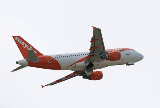 10.06.2026, xjrdrx, Wirtschaft ILA Berlin, Internationale Luft - und Raumfahrtausstellung, v.l. Airbus A319 - MSN 3774 OE-LQL. Berlin *** 10 06 2026, xjrdrx, Economy ILA Berlin, International Aerospace Exhibition, v l Airbus A319 MSN 3774 OE LQL Berlin