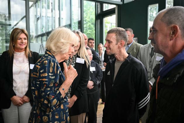 Queen Camilla visits one of St Mungo s homelessness accommodation sites in south London Britain s Queen Camilla meets with service users during a visit to one of St Mungo s homelessness accommodation sites in south London, on June 10, 2026, where she met with residents and staff who are connected to a shared reading programme enabled by The Queen s Reading Room. St Mungo s homelessness charity, founded in 1969, has for the past 56 years been supporting people as they rebuild their lives., Credit:JUSTIN TALLIS PA ROTA - B68 Avalon United Kingdom, London  Copyright: xJUSTINxTALLISx xPAxROTAx-xB68x xAvalonx 1109323723