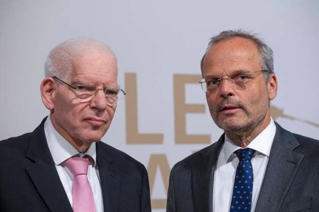 Verleihung des Leo Baeck-Preises 2026 durch den Zentralrat der Juden in Deutschland am Mittwoch (10.06.2026) in Berlin an den Kabarettisten Dieter Nuhr. (Foto v.l.: Josef Schuster, Praesident des Zentralrats der Juden in Deutschland, Felix Klein, Beauftragte der Bundesregierung fuer juedisches Leben in Deutschland und den Kampf gegen Antisemitismus, vor der Verleihung) Mit dem Preis soll Nuhrs Einsatz gegen Antisemitismus in der Medienlandschaft gewuerdigt werden, begruendete der Zentralrat die Preistraegerwahl. Seit 1957 werden mit dem Leo-Baeck-Preis Persoenlichkeiten geehrt, die sich nach Ansicht des Zentralrats in herausragender Weise um die juedische Gemeinschaft verdient gemacht haben. (Siehe epd-Meldung vom 10.06.2026) EDITORIAL USE Copyright: epd-bild RolfxZoellner _DSF2828