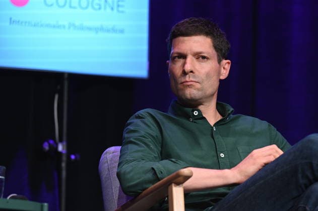 Der Journalist und Autor Ronen Steinke spricht auf der Phil.Cologne, ein internationales Fest für Philosophie *** Journalist and author Ronen Steinke speaks at Phil Cologne, an international festival of philosophy