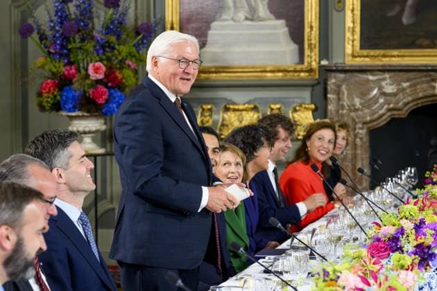 Den Haag, The Netherlands, 2026-06-10 12:48:07 THE HAGUE, 10-06-2026, Duivenvoorde Castle At the invitation of His Majesty King Willem Alexander and Queen Maxima, the Federal President of Germany, Frank-Walter Steinmeier, is paying a state visit to the Netherlands. He is accompanied by his wife, Elke Büdenbender. PHOTO: NLBeeld Patrick van Emst In the photo: Government lunch - Federal President Steinmeier and Mrs. Büdenbender are received by Prime Minister Jetten at Duivenvoorde Castle in Voorschoten. Credit: NL Beeld Patrick van Emst  Copyright: xx x