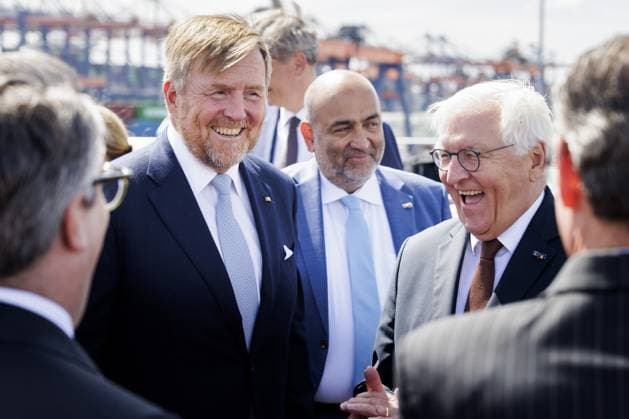 Den Haag, The Netherlands, 2026-06-10 15:49:06 THE HAGUE, 10-06-2026, Port of Rotterdam At the invitation of His Majesty the King King Willem-Alexander and Queen Maxima the Federal President of Germany, Frank-Walter Steinmeier, is paying a state visit to the Netherlands. He is accompanied by his wife, Elke Büdenbender. PHOTO: NLBeeld Robert Meerding In the photo: The visit of King Willem-Alexander and Federal President Steinmeier to the Port of Rotterdam begins with a tour of Porthos. During the tour, the King and the Federal President receive an explanation of the project s operation and visit the compressor facilities on the Maasvlakte. Credit: NL Beeld Robert Meerding Inc  Copyright: xx x
