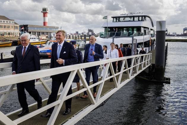 Den Haag, The Netherlands, 2026-06-10 18:01:18 THE HAGUE, 10-06-2026, Port of Rotterdam At the invitation of His Majesty the King King Willem-Alexander and Queen Maxima the Federal President of Germany, Frank-Walter Steinmeier, is paying a state visit to the Netherlands. He is accompanied by his wife, Elke Büdenbender. PHOTO: NLBeeld Robert Meerding In the photo: The visit of King Willem-Alexander and Federal President Steinmeier to the Port of Rotterdam begins with a tour of Porthos. During the tour, the King and the Federal President receive an explanation of the project s operation and visit the compressor facilities on the Maasvlakte. Credit: NL Beeld Robert Meerding Inc  Copyright: xx x