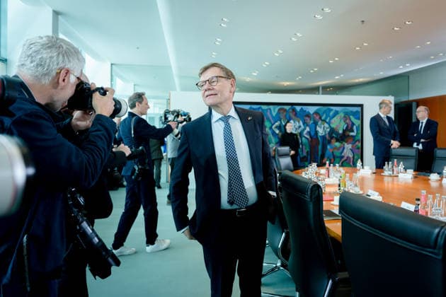 Kabinettsitzung, Bundesregierung, Auftakt Auftakt, Kabinettsitzung, Bundesregierung, Johann Wadephul, Bundesaußenminister Berlin Berlin GER *** Cabinet meeting, Federal Government, Federal Foreign Minister Berlin Berlin GER, Cabinet meeting, Federal Government, Johann Wadephul, Federal Foreign Minister Berlin GER