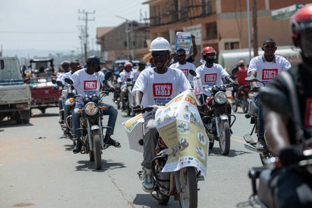 Demokratik Kongo Cumhuriyeti nde, Ebola salginina karsi farkindalik konvoyu BUNIA, DEMOCRATIC REPUBLIC OF THE CONGO - JUNE 10: Motorcycle riders take part in an awareness convoy organized by the World Health Organization (WHO) to educate the public about the Ebola virus in Bunia, Ituri province, Democratic Republic of the Congo, on June 10, 2026. Wearing t-shirts that read Stop Ebola in English and carrying banners with preventive health measures, the Congolese riders paraded through the city streets to raise community awareness amidst a recent outbreak of the Ebola strain. Stringer Anadolu Bunia Democratic Republic of the Congo. Editorial use only. Please get in touch for any other usage.  Copyright: x2026xAnadoluxStringerx