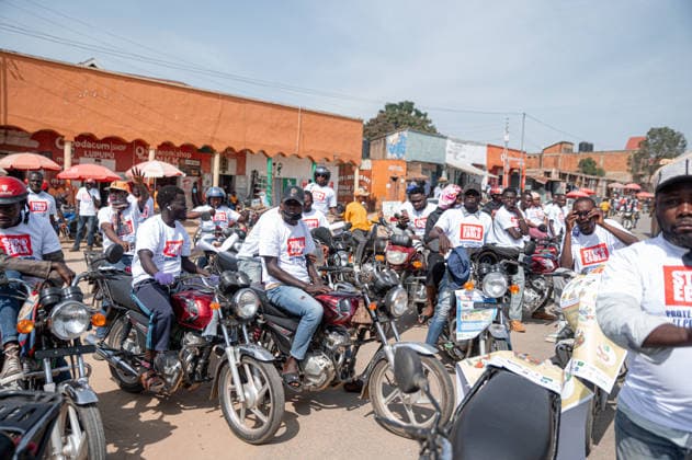 Demokratik Kongo Cumhuriyeti nde, Ebola salginina karsi farkindalik konvoyu BUNIA, DEMOCRATIC REPUBLIC OF THE CONGO - JUNE 10: Motorcycle riders take part in an awareness convoy organized by the World Health Organization (WHO) to educate the public about the Ebola virus in Bunia, Ituri province, Democratic Republic of the Congo, on June 10, 2026. Wearing t-shirts that read Stop Ebola in English and carrying banners with preventive health measures, the Congolese riders paraded through the city streets to raise community awareness amidst a recent outbreak of the Ebola strain. Stringer Anadolu Bunia Democratic Republic of the Congo. Editorial use only. Please get in touch for any other usage.  Copyright: x2026xAnadoluxStringerx
