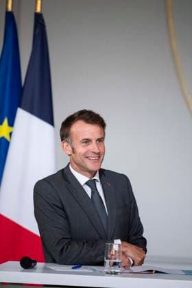 Le président Emmanuel Macron prononce un discours lors de la réception des groupes dengagement du G7 au palais de lElysée à Paris le 10 juin 2026 Eliot Blondet Pool Bestimage French President Emmanuel Macron look and gestures during a meeting with the G7 Engagement Groups at the Elysee Palace, French Presidential Palace, in Paris, on June 10, 2026 Paris France  Copyright: xEliotxBlondetx xPoolx xBestimagexEliotxBlondetx xPoolx xBestimagex