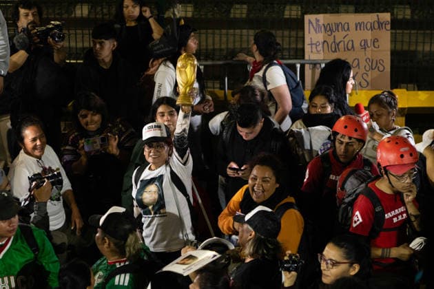 June 10, 2026, Mexico City, Mexico: Relatives of missing persons and search collectives took part in the Light Up the Search march from the rail station to the Banorte Stadium in Mexico City. The mobilization was part of a series of protests and actions organized in the context of the opening of the 2026 FIFA World Cup to draw attention to Mexico s disappearance crisis and demand truth, justice and effective search mechanisms. Mexico City Mexico - ZUMAl178 20260610_znp_l178_052 Copyright: xCristianxLeyvax