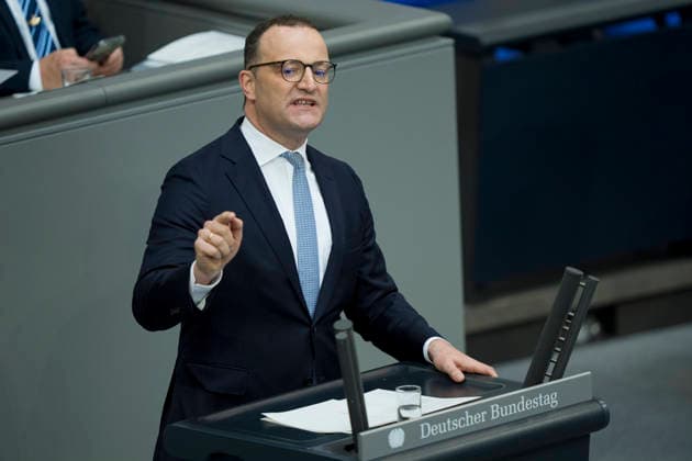 Berlin, Deutschland, 11.06.2026: Abgeordnete während der 83. Sitzung des Deutschen Bundestages im Plenarsaal des Reichstagsgebäudes. Foto: Jens Spahn (CDU) *** Berlin, Germany, 11 06 2026 Members during the 83rd session of the German Bundestag in the plenary chamber of the Reichstag building Photo Jens Spahn CDU Copyright: HMBxMedia xMarcoxBader