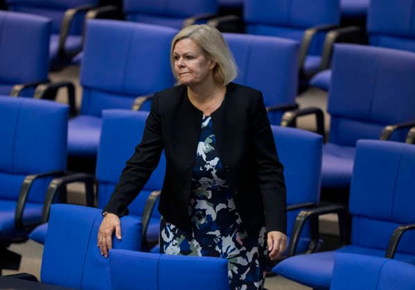 Berlin, Deutschland, 11.06.2026: Abgeordnete während der 83. Sitzung des Deutschen Bundestages im Plenarsaal des Reichstagsgebäudes. Foto: Nancy Faeser (SPD) *** Berlin, Germany, 11 06 2026 Members during the 83rd session of the German Bundestag in the plenary chamber of the Reichstag building Photo Nancy Faeser SPD Copyright: HMBxMedia xMarcoxBader
