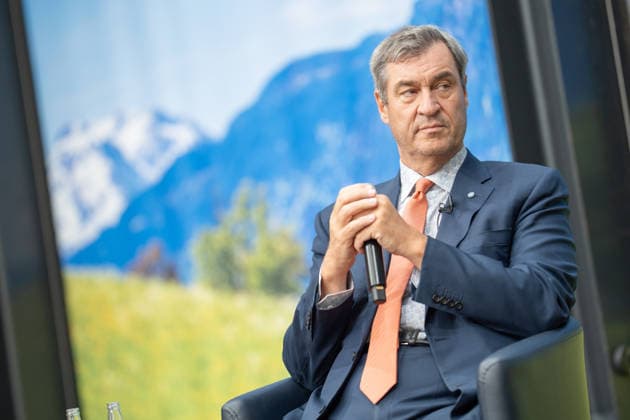 Markus Söder, Ministerpräsident Bayern, als Gast der Gesprächsreihe TALK 60 in der Bayerischen Landesvertretung;TALK 60 Gesprächsreihe 60 Jahre Deutsch-Israelische Beziehungen der Konrad-Adenauer-Stiftung, Berlin Berlin Deutschland Bayerische Vertretung in Berlin *** Markus Söder, Minister-President of Bavaria, as guest of the TALK 60 series of talks at the Bavarian State Representation TALK 60 series of talks on 60 years of German-Israeli relations organized by the Konrad Adenauer Foundation, Berlin Berlin Germany Bavarian Representation in Berlin
