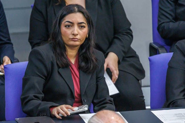 Bundestag Reem Alabali-Radovan (SPD), Bundesministerin fuer Wirtschaftliche Zusammenarbeit und Entwicklung, im Deutschen Bundestag am 11.06.26 in Berlin. Berlin Berlin Deutschland Bundestag *** Bundestag Reem Alabali Radovan SPD , Federal Minister for Economic Cooperation and Development, in the German Bundestag on 11 06 26 in Berlin Berlin Berlin Germany Bundestag
