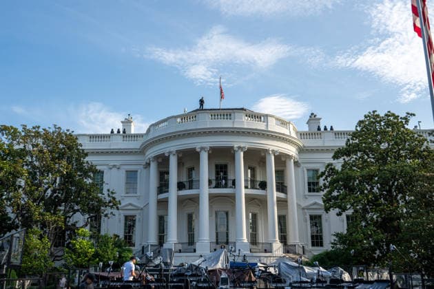 June 11, 2026, Washington, Dc, United States: Scenes from the Ulitmate Fighting Championship (UFC) arena on the South Lawn of the White House on June 11, 2026. The UFC will host the Freedom 250 fights on President TrumpÃ¢â‚¬â ¢s birthday on June 14, 2026. Washington United States - ZUMAl312 20260611_znp_l312_010 Copyright: xAndrewxLeydenx