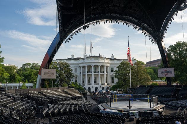 June 11, 2026, Washington, Dc, United States: Scenes from the Ulitmate Fighting Championship (UFC) arena on the South Lawn of the White House on June 11, 2026. The UFC will host the Freedom 250 fights on President TrumpÃ¢â‚¬â ¢s birthday on June 14, 2026. Washington United States - ZUMAl312 20260611_znp_l312_004 Copyright: xAndrewxLeydenx
