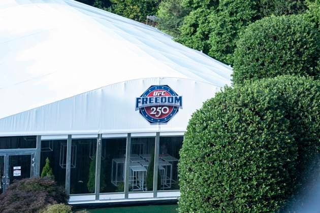 June 11, 2026, Washington, District Of Columbia, USA: Media preview of the Ultimate Fighting Championship (UFC) Claw and the octagon fighting ring on the South Lawn of the White House in Washington, DC, USA, on Thursday, June 11, 2026. United States President Donald J Trump is hosting a series once-in-a-generation celebration of the American fighting spirit bouts which coincides with his 80th birthday and the June 14 observance of Flag Day Washington USA  - ZUMAs152 20260611_faa_s152_002 Copyright: xAndrewxThomasx