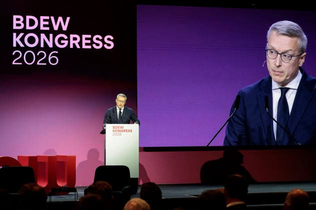 Karsten Wildberger beim BDEW Kongress 2026 in der Station . Berlin, 11.06.2026 *** Karsten Wildberger at the BDEW Congress 2026 in the Berlin Station, 11 06 2026 Foto:xR.xSchmiegeltx xFuturexImagex bdew_6612