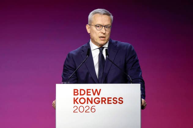 Karsten Wildberger beim BDEW Kongress 2026 in der Station . Berlin, 11.06.2026 *** Karsten Wildberger at the BDEW Congress 2026 in the Berlin Station, 11 06 2026 Foto:xR.xSchmiegeltx xFuturexImagex bdew_6627