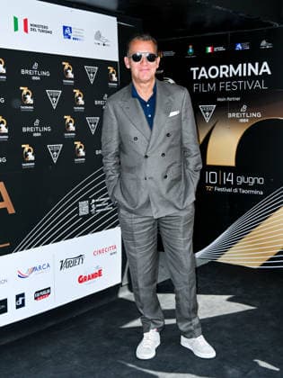 IPA85579334 - Taormina, 72nd Taormina Film Fest 2026 Day 2 Clive Owen™s photocall In the photo: Clive Owen  Copyright: xManuelexMangiarottix xDxAvanzo Mangiarottix 85579334