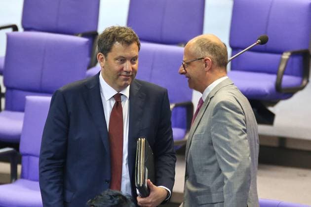 Berlin, Deutschland, 11.06.2026: Deutscher Bundestag: 83. Bundestagssitzung: Bundesminister der Finanzen Lars Klingbeil (SPD) und Michael Brand (CDU) *** Berlin, Germany, 11 06 2026 German Bundestag 83 Bundestag session Federal Minister of Finance Lars Klingbeil SPD and Michael Brand CDU Copyright: xdtsxNachrichtenagenturx dts_122530