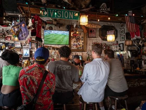 June 11, 2026, New York, New York, USA: People watch the opening game Mexico vs South Africa. Opening day of the FIFA World Cup in NYC. New York USA  - ZUMAc266 20260611_znp_c266_001 Copyright: xCarlosxChiossonex