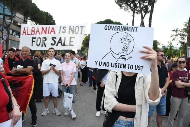 Protests against the Vlora tourism project continue in Albania TIRANA, ALBANIA - JUNE 11: People stage a protest against a planned tourism project in the Zvernec area of Avlonya (Vlora) as they gather at Skanderbeg Square in Tirana, Albania on June 11, 2026. Olsi Shehu Anadolu Tirana Albania. Editorial use only. Please get in touch for any other usage.  Copyright: x2026xAnadoluxOlsixShehux