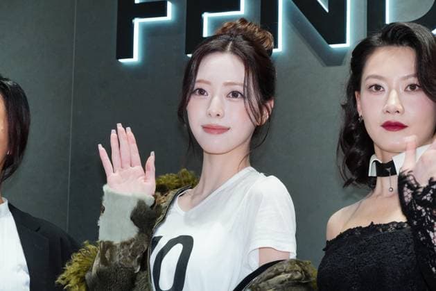 HONG KONG, CHINA - JUNE 11: Shin Yu-na, a member of South Korean girl group ITZY, and actress Fish Liew Chi Yu (R) attends Fendi Fall Winter 2026-27 preview event on June 11, 2026 in Hong Kong, China.  Copyright: xVCGx 111647572639