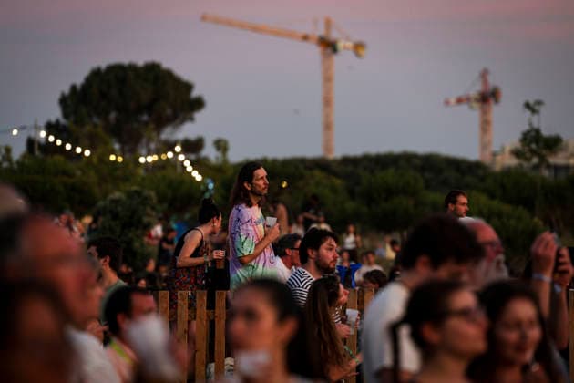 Primavera Sound Porto festival day 1 in Porto - 11 Jun 2026 Festival goers watch the concerts on the first day of the Primavera Sound Porto festival. Porto Portugal Copyright: xRitaxFrancax xSOPAxImagesx RF_PRIMAVERASOUND_DAY1__32