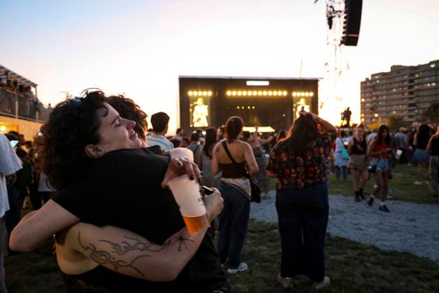 June 11, 2026, Porto, Portugal: Friends hug each other while watching the concerts on the first day of the Primavera Sound Porto festival. Porto Portugal - ZUMAs197 20260611_aaa_s197_103 Copyright: xRitaxFrancax