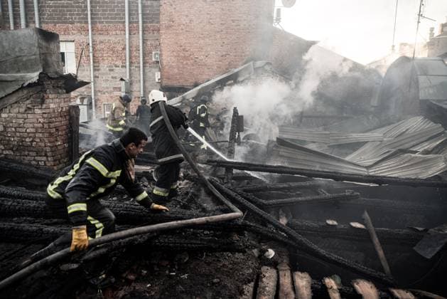 Shahed on a building in the center of Kharkiv KHARKIV, UKRAINE, June 9, 2026 Emergency services respond to a building fire in the city center following a drone strike. Firefighters work to contain the blaze while rescue operations and damage assessment continue in the area. Photo: Vincenzo Circosta JNA press (Photo by JNA Press JNA Press via Nexpher Images) Kharkiv kharkiv Oblast