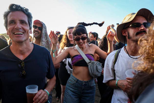 June 11, 2026, Porto, Portugal: Festival goers watch the concerts on the first day of the Primavera Sound Porto festival. Porto Portugal - ZUMAs197 20260611_aaa_s197_156 Copyright: xRitaxFrancax