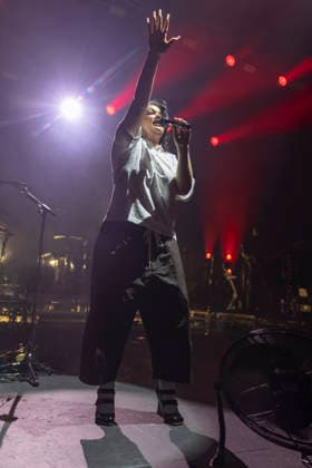 Lola Young performs at Manchester Apollo Lola Young performs at Manchester Apollo, Manchester, England, 11th June 2026, Credit:Mike Gray MIKE GRAY - B4227 Avalon  Copyright: xMikexGrayx xMIKExGRAYx-xB4227x xAvalonx 1109565918